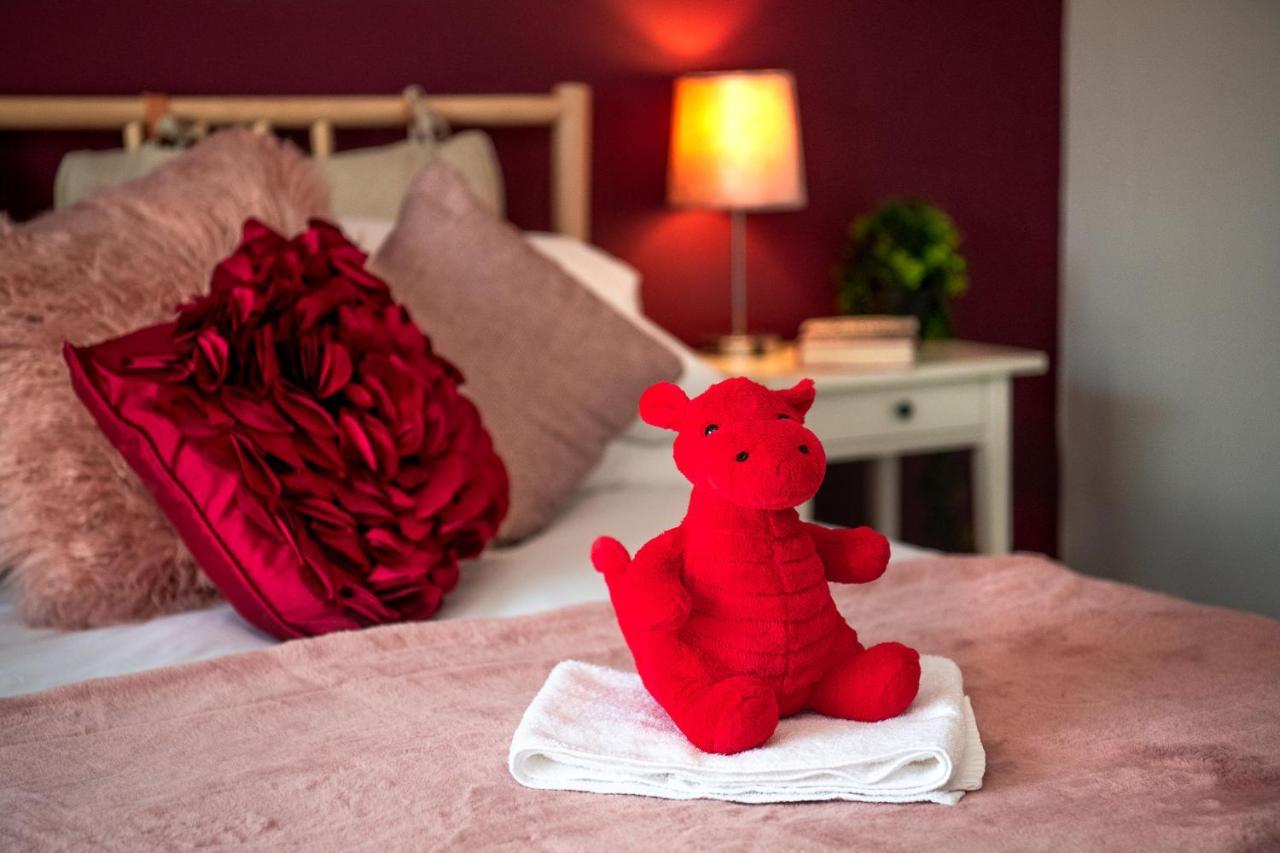 Cardiff Arms Bistro & Hotel Treorky Kültér fotó