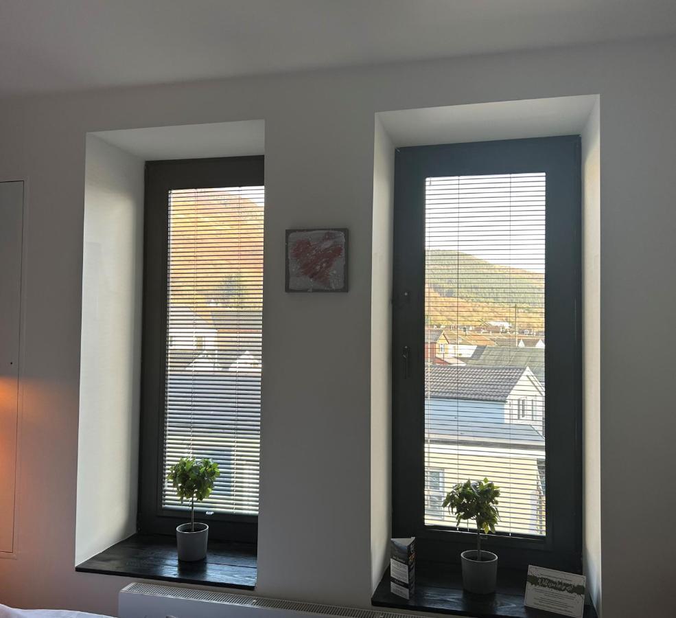 Cardiff Arms Bistro & Hotel Treorky Kültér fotó